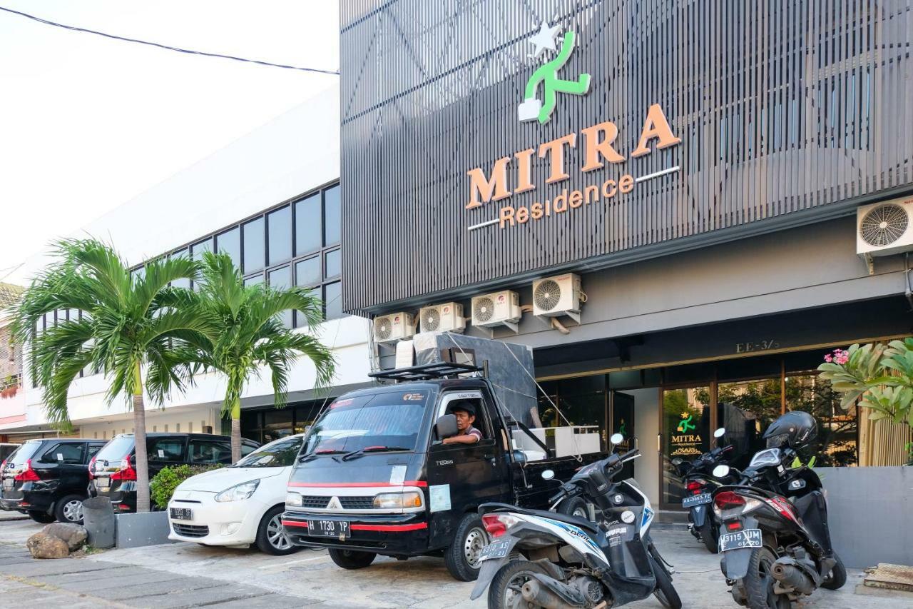 Reddoorz Near Ahmad Yani Airport 3 Hotel Semarang Exterior foto